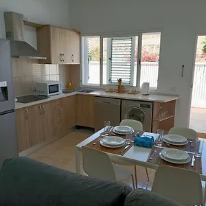 https://lovely-apartment-in-puerto-de-mogn.in-canary-islands.com